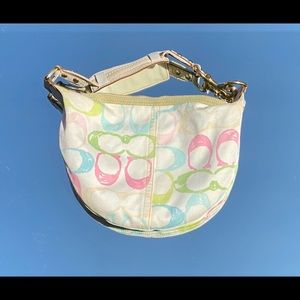 Women’s vintage 90s coach bag